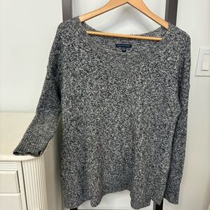 American Eagle Outfitters Marled Gray soft Sweater. Cotton/acrylic blend Sz M